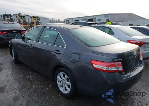 2010 Toyota Camry Le из США, поврежденный, VIN 4T1BF3EK4AU028313